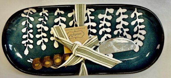 Blue leaf Dish w/ spreader